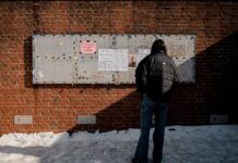 США Знищують Історію та Науку у Виборчій Чистці