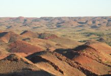 Рання Тектоніка Плит Підтверджена: Земна Кора Почала Рухатися 3,48 Мільярда Років Назад