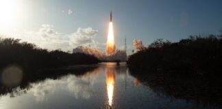 Artemis 2: Повернення Людства на Місячну Орбіту в Історичному Запуску