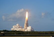 Artemis II: Повернення Людства на Місячну Орбіту