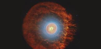 Розкриття космічної таємниці: JWST зняв захоплююче місце народження «бакіболів»